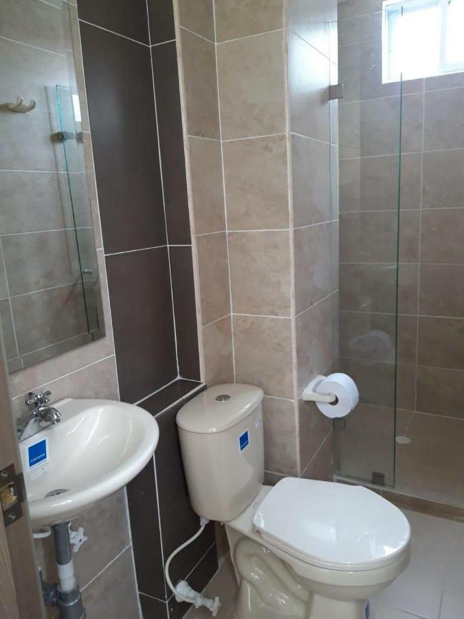 פלורידאבלאנקה Hostal Piedra Del Sol מראה חיצוני תמונה